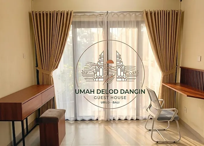 Umah Delod Dangin 別荘 *